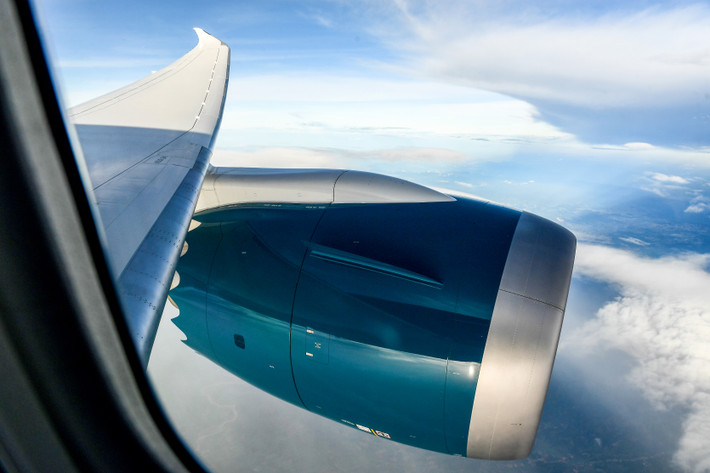 Máy bay Boeing 787-10 còn đặc biệt thân thiện với môi trường nhờ tích hợp công nghệ tiên tiến giúp giảm 25% nhiên liệu tính trên mỗi ghế và khí thải so với các dòng máy bay thế hệ trước. Ảnh: VNA.