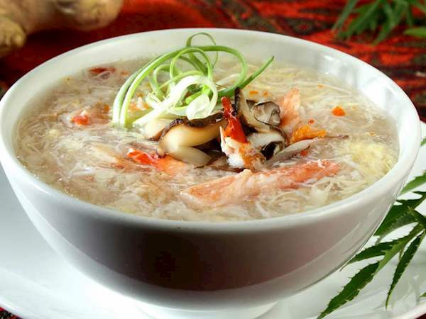 Món súp đặc biệt là một cách hoàn hảo để ngụy trang đồ thừa từ ngày hôm qua của các nhà hàng. Họ thậm chí sử dụng nguyên liệu "đầu thừa đuôi thẹo" từ hôm trước để biến thành một món ăn mới cho hôm nay hoặc ngày mai. Ảnh: Getty.