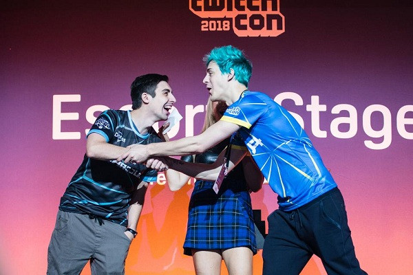 Năm 2016, Shroud và các thành viên Cloud9 đã nhận được 100.000 đô la khi giành chức vô địch ESL Pro League.