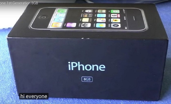 Các mẫu iPhone 2G có dung lượng bộ nhớ 4 GB được nhiều người săn lùng nhất, bởi đây là sản phẩm chỉ cung cấp ở thị trường Mỹ và chỉ bán trong vòng 3 tháng.