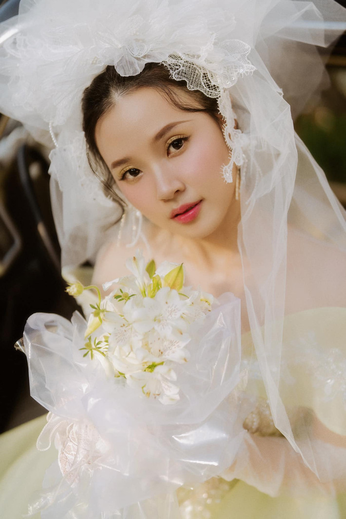 Thông tin Midu sắp lên xe hoa với chồng doanh nhân mới đây đang trở thành chủ đề thu hút sự quan tâm của đông đảo khán giả.