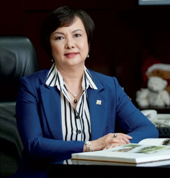 Năm 1988, bà Cao Thị Ngọc Dung chính thức được bổ nhiệm giữ chức vụ Giám đốc Công ty Vàng bạc đá quý Phú Nhuận (PNJ). Thời điểm đó, PNJ chỉ xem là một doanh nghiệp nhỏ với vốn điều lệ chỉ 7,4 cây vàng và vỏn vẹn 20 nhân viên. Ảnh: Nhadautu
