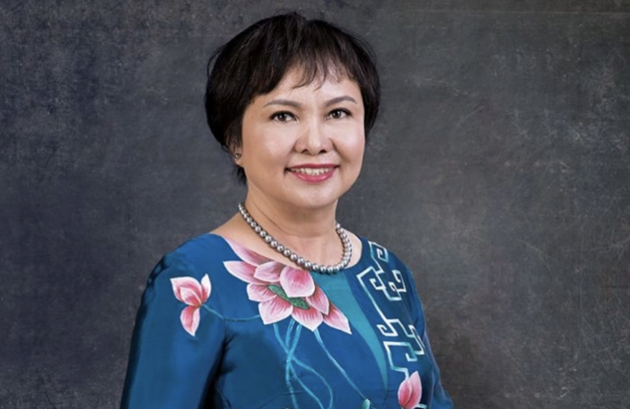 Doanh nhân Cao Thị Ngọc Dung (sinh năm 1957 tại tỉnh Quảng Ngãi) trong một gia đình khá giả với truyền thống kinh doanh. Thế nhưng, bà Dung sớm đã phải tham gia lao động và thấm nhuần những khó khăn khi đất nước còn trong thời kỳ chiến tranh. Ảnh: Vneconomy