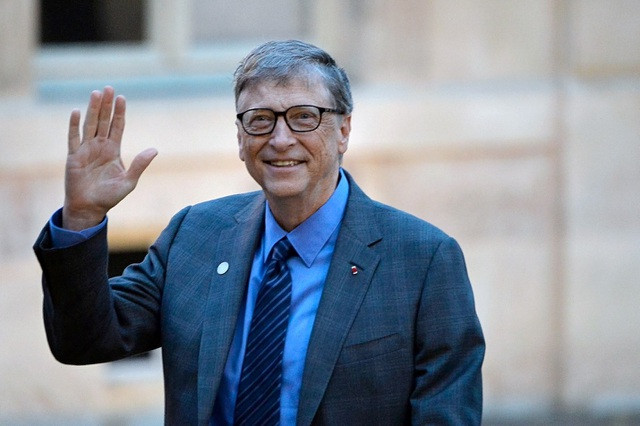 Theo tính toán của Business Insider, dựa trên số tài sản tăng thêm của Gates trong năm 2019, ước tính ông kiếm được 380 USD/giây (8,7 triệu đồng/giây), khoảng 22.831 USD/phút (526 triệu đồng/phút).