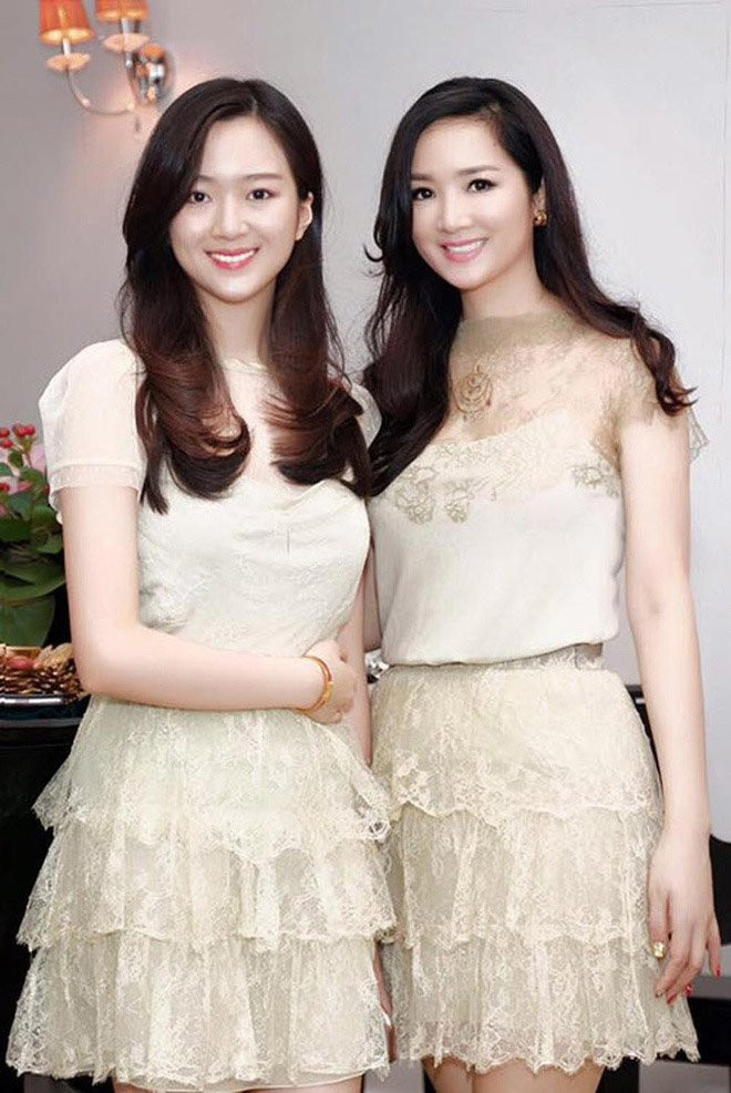 Tiểu thư Anh Sa là con gái cưng của đại gia bất động sản và Hoa hậu Đền Hùng Giáng My. Cô là bản sao hoàn hảo của người mẹ nổi tiếng, từ thần thái đến dáng vóc.