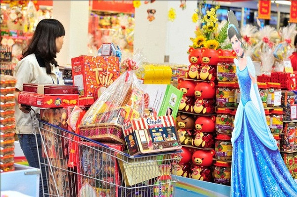 Việc lập danh sách các thứ cần phải sắm, số tiền cần chi, thời gian đi mua...sẽ giúp cho việc sắm Tết của bạn trở nên thuận lợi và dễ kiểm soát hơn.