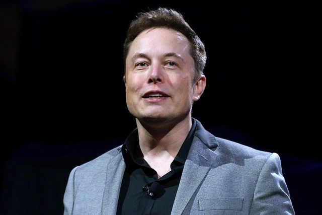 Khi thành lập SpaceX năm 2002, tỷ phú Elon Musk từng cho rằng những gì công ty ông thực hiện là một sứ mạng không tưởng. Musk ước tính, khả năng thành công của công ty chỉ từ 0,1-1%.