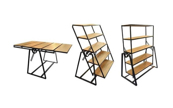 Bàn làm việc có thể chuyển thành giá để sách trong nháy mắt.