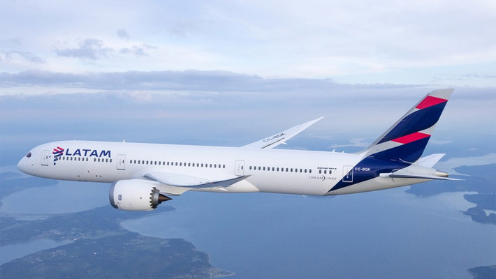 LATAM Airlines là một tập đoàn hàng không Mỹ Latin được thành lập năm 2012 theo pháp luật Chile với trụ sở chính tại Santiago.