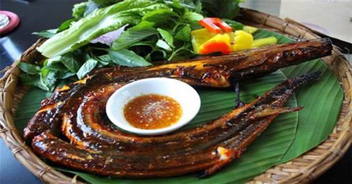Cá chạch còn tươi sống, càng lớn thịt càng nhiều và ngon. Ảnh: FB Hero Dinh.