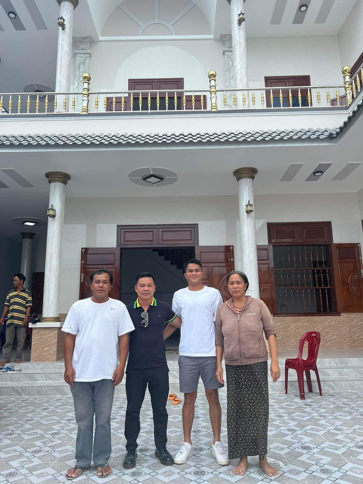 Nhà mới của Dụng Quang Nho gồm 2 tầng, khang trang và rộng rãi. Ảnh: FB Dụng Quang Nho