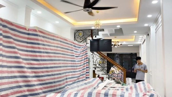 Trước đó, cặp đôi đã tổ chức lễ cưới tại quê nhà Quảng Ngãi của Hồ Bích Trâm vào tháng 5/2021. Sau khi kết hôn, Hồ Bích Trâm được chồng tậu cho một căn nhà mặt đường 5 tầng trị giá hơn chục tỷ đồng. Ảnh:
