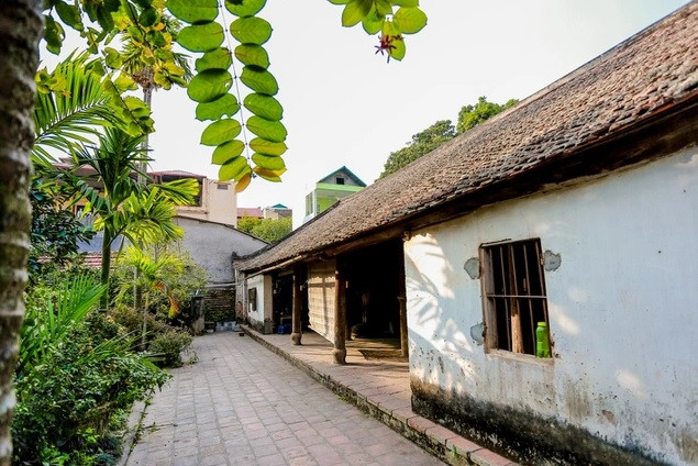 Toạ lạc tại làng Đông Ngạc (Bắc Từ Liêm, Hà Nội), nhà thờ họ Đỗ là một trong số ít những ngôi nhà được xây dựng theo kiến trúc như một đình làng. Ảnh: Dân trí