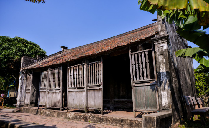 Chủ nhân thứ hai của căn nhà là ông Trần Duy Xầm, con trai cụ Hanh. Khi ông Xầm mất đi, ngôi nhà được giao cho con trai tên là Trần Duy Cát. Ảnh: Bất động sản Việt Nam