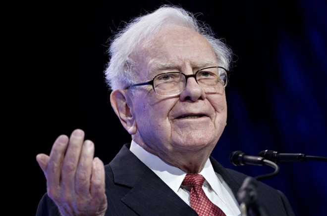 Theo Chỉ số Tỷ phú của Bloomberg (Bloomberg Billionaires Index), tỷ phú Warren Buffett vừa trở thành thành viên thứ 6 của câu lạc bộ 100 tỷ USD sau khi tài sản ước tính đạt 100,4 tỷ USD vào ngày 10/3/2021.