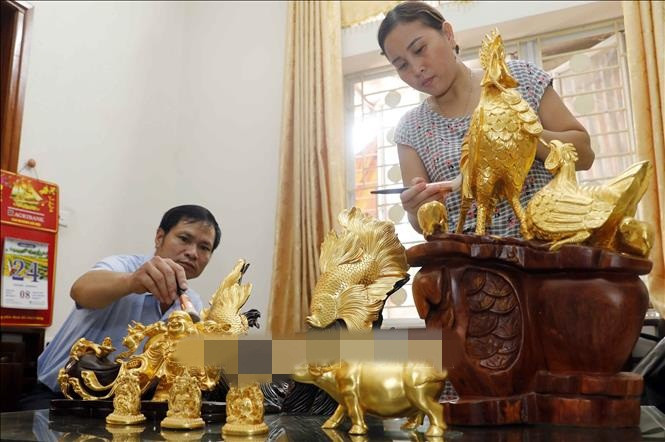 Bộ Văn hóa, Thể thao và Du lịch vừa có văn bản chính thức ghi danh Nghề quỳ vàng bạc Kiêu Kỵ (thuộc xã Kiêu Kỵ, huyện Gia Lâm, thành phố Hà Nội) vào danh mục di sản văn hóa phi vật thể quốc gia. Ảnh: TTXVN.