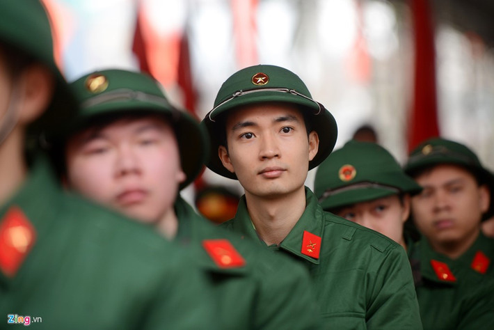 Chỉ tiêu của quận Ba Đình năm 2017 có tổng số 69 thanh niên nhập ngũ, trong đó 10 người tới Sư đoàn 301 (Trung đoàn 692 Bộ Tư lệnh Thủ đô), 20 thanh niên tới Lữ đoàn pháo binh 164 (Quân đoàn 2), 30 thanh niên về Sư đoàn phòng không 371 (Bắc Giang) và 9 thanh niên đi công an nghĩa vụ.