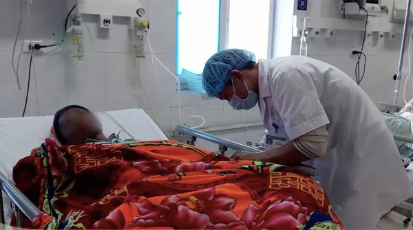 Chiều 14/2, Cục Quản lý Khám chữa bệnh, Bộ Y tế có báo cáo nhanh về vụ ngộ độc tại Lai Châu. Hiện tại, cơ quan chức năng đang tiếp tục điều tra vụ việc. Ảnh: Báo Giao thông.