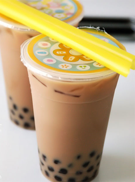 Tuy đã có tuổi thọ hơn 20 năm nhưng các loại trà sữa luôn được đổi mới về cả hương vị lẫn hình thức bên ngoài. Bởi vậy, trà sữa luôn là cái tên không thể thiếu trong danh sách đồ uống giải nhiệt yêu thích của giới trẻ.