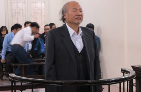 Bị cáo Giang Văn Hiển (cha đẻ của Giang Kim Đạt) bị tuyên 12 năm tù giam về tội Rửa tiền. Ảnh: ANTĐ.