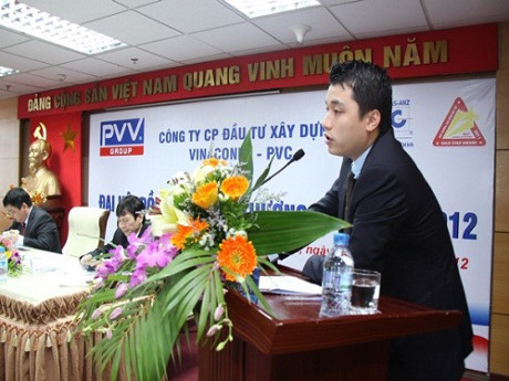 Trước khi bị bắt vì liên quan đến vụ thua lỗ hơn 3000 tỷ ở PVC cùng Trịnh Xuân Thanh, ông Trương Quốc Dũng ở vị trí Phó tổng giám đốc PVC và là Chủ tịch của PVV. Ông Dũng sinh năm 1982, tại Ninh Bình, có bằng cử nhân kinh tế. Ảnh: VietQ.