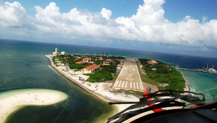 Đã thành thông lệ, những ngày đầu xuân năm mới, Phi đội bay EC-225 của Không quân Hải Quân Việt Nam thực hiện chuyến bay biển đầu năm làm nhiệm vụ tuần tra, tuần tiễu, sẵn sàng tìm kiếm cứu nạn, cấp cứu, phương tiện tàu thuyền, ngư dân trên biển, đảo xa.