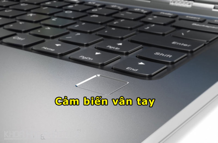 Cảm biến vân tay của Lenovo Yoga 910 là loại 1 chạm tương tự như trên smartphone.