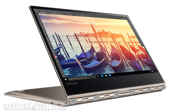 Nhờ có bản lề được thiết kế linh hoạt nên Lenovo Yoga 910 có thể xoay gập 360 độ và hoạt động ở nhiều tư thế khác nhau.