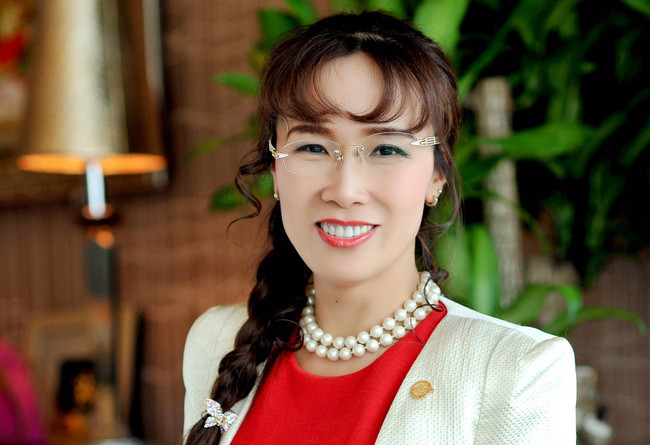 Ngoài ra, bà Thảo còn đang là Phó chủ tịch HĐQT tại HDBank. Năm 2018, các thành viên lãnh đạo trong HĐQT, BKS và Ban tổng giám đốc được chi trả tổng cộng 54 tỉ đồng thù lao, tương đương. Trung bình mỗi người sẽ nhận khoảng 2,6 tỷ đồng thù lao. Ảnh: Nhadautu