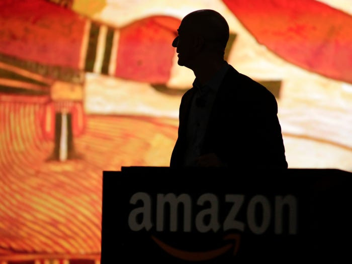 Jeff Bezos quyết định rời D.E. Shaw dù đang có một công việc tuyệt vời để thành lập công ty riêng.