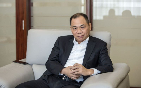 Ngày 22/8/2019, tài sản của ông Phạm Nhật Vượng lên mức kỷ lục, lần đầu tiên vượt ngưỡng 10 tỷ USD vào ngày 22/8/2019 khi giá cổ phiếu VIC của Tập đoàn Vingroup đạt mức cao kỷ lục 126.100 đồng/cp (tính theo giá điều chỉnh). Ảnh: Cafebiz.