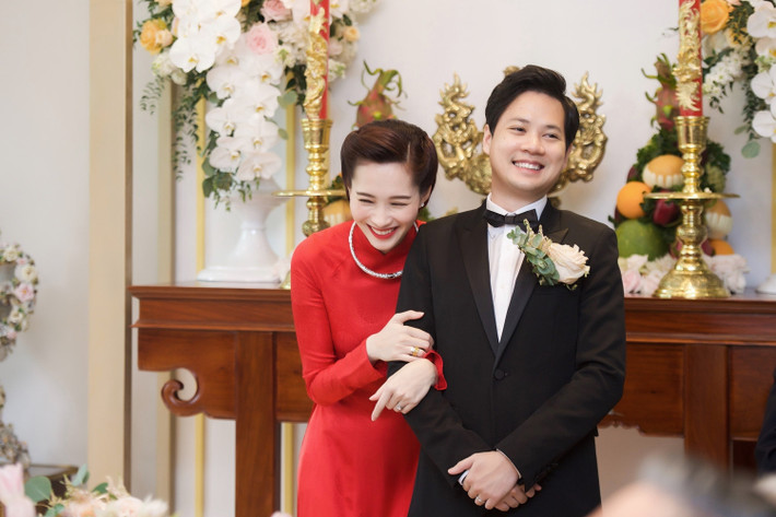 Công ty gia đình mà Nguyễn Trung Tín quản lý chính là 2 khu tổ hợp văn phòng thương mại, nhà ở cho thuê Lancaster Hanoi và Lanscaster Sài Gòn, Annam Spa ở Q.1, TP.HCM, hệ thống 8 cửa hàng Miss Áo Dài trong lẫn ngoài nước....