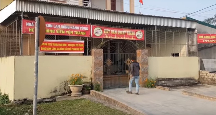 Ngoài ngôi nhà ở Bình Dương, gia đình cầu thủ Phan Văn Đức còn có căn nhà giản dị ở quê Yên Thành (Nghệ An). Ảnh: Youtube.