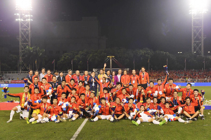 Sau 60 năm chờ đợi, U22 Việt Nam đã giành được huy chương vàng (HCV) môn bóng đá nam tại SEA Games 30. Ngoài ra, đoàn thể thao Việt Nam cũng giành được hơn 90 HCV ở các môn thi đấu khác. Ảnh: Baophutho.