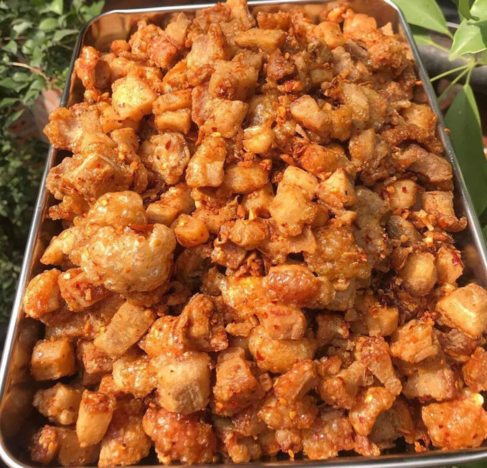 Bởi thế, không ít khách phải đặt trước vài tuần mới có hàng.