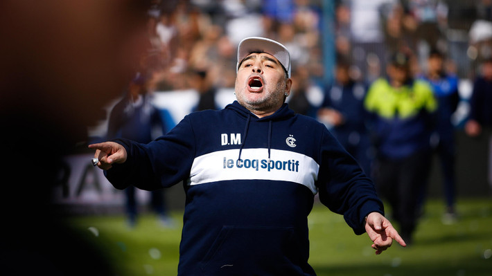 Năm 2010, Diego Maradona đã quyên góp 500.000 USD cho một tổ chức từ thiện dành cho trẻ em.