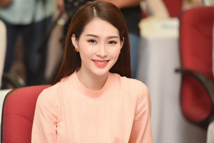 Hoa hậu Đặng Thu Thảo được mếm mộ bởi ý lịch "sạch sẽ", không dính scandal. Nhờ danh hiệu "Hoa hậu Việt Nam đẹp nhất" từ trước tới nay, cô luôn được các thương hiệu cũng như nhãn hàng lớn để ý và nhắm đến. Ảnh: Internet.