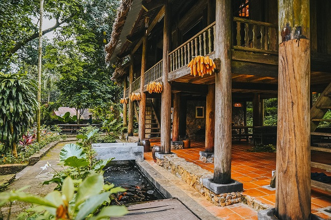 Khi tiến hành cải tạo, cấu trúc ngôi nhà hầu như vẫn được giữ nguyên, chỉ bố trí lại công năng cho hợp lý hơn và trang trí lại hợp phong cách. Ảnh: Dân Việt.