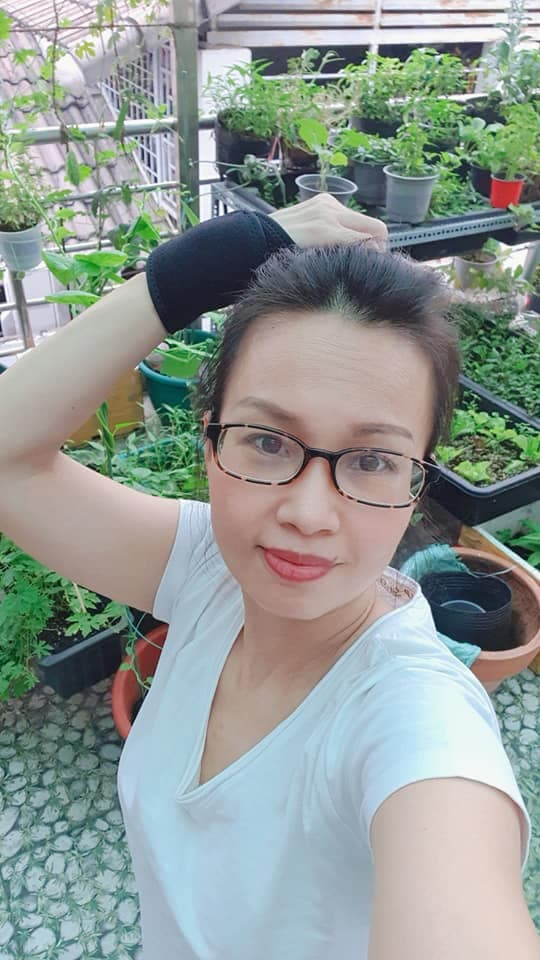 Ca sĩ Cẩm Ly trồng đủ các loại rau củ, cây ăn trái khác nhau.