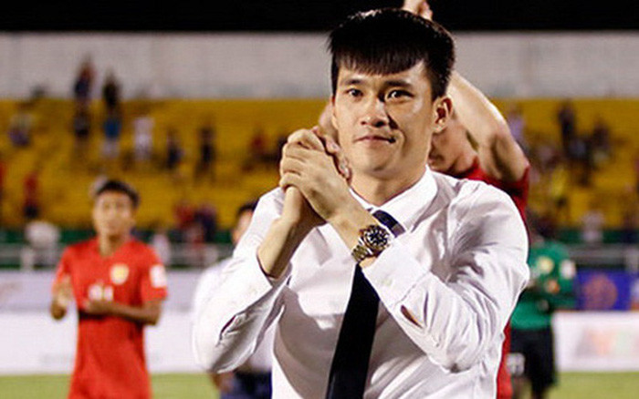 Đầu năm nay, Công Vinh còn khiến tất cả phấn khích khi tuyên bố sẽ trở lại với bóng đá chuyên nghiệp trong năm 2021. Mục tiêu của anh là sở hữu một CLB đủ sức đá ở V.League. Ảnh: Cafebiz
