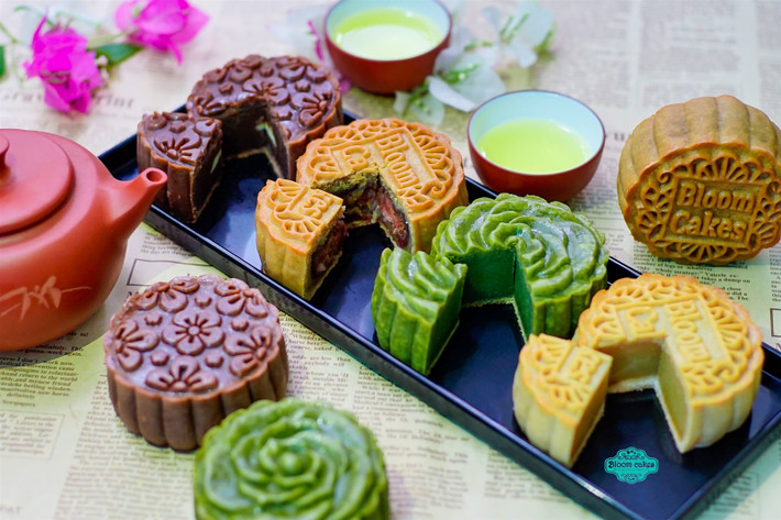 Chị Hồng (Thanh Trì, Hà Nội) cho biết, hai đứa trẻ con nhà chị chỉ thích ăn vỏ bánh chứ không thích ăn nhiều nhân. Ảnh: Foody.