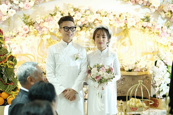 Ngoài việc đầu tư dàn siêu xe trăm tỷ phục vụ đám cưới con gái, đại gia Minh Nhựa còn chuẩn bị thực đơn đãi khách vô cùng đặc biệt. Ảnh: Trithucxanh.