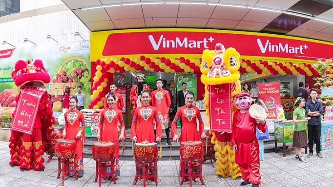 Các cửa hàng Shop&Go sau sáp nhập đã được chuyển đổi, nâng cấp mọi mặt từ cơ sở vật chất, hàng hoá, chất lượng nhân sự cũng như thống nhất cơ chế quản lý theo tiêu chuẩn của hệ thống siêu thị VinMart & VinMart+.