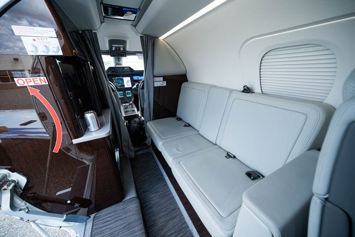 Ở thời điểm hiện tại, Phenom 300 là loại chuyên cơ dành cho doanh nhân hàng đầu thế giới.