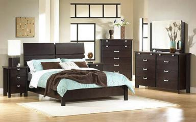 Xét về phương diện phối màu thì màu nâu socola và xanh trứng sáo vẫn là sự kết hợp phổ biến nhất, được sử dụng rộng rãi trong trang trí nội thất, cũng như thiết kế các sản phẩm liên quan đến nhà cửa. Nguyên nhân sự phổ biến này là do sự kết hợp của các yếu tố ngũ hành. Nâu đại diện cho Mộc, xanh đại diện cho Thủy (Thủy sinh Mộc) - yếu tố này cổ vũ và hỗ trợ tăng trưởng cho yếu tố kia.