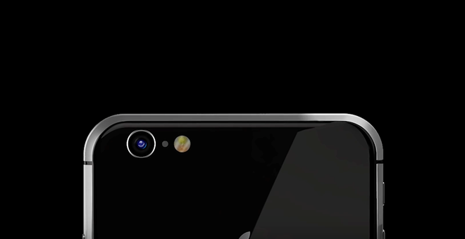 Camera trên máy không còn lồi.