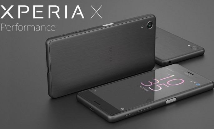 Thời điểm mới về nước, Sony Xperia X có giá lên đến 13,9 triệu. Sau vài lần điều chỉnh, giá của máy hiện còn 11,9 triệu đồng. Đây được xem là mức giá hợp lý hơn so với thời điểm mới lên kệ. Xét về tổng thể thiết kế, cấu hình, giá bán cho đến thương hiệu thì Sony Xperia X là một lựa chọn sáng giá.