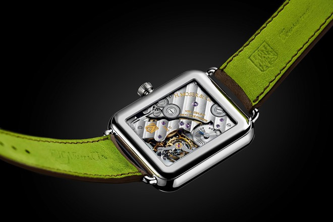 H. Moser & Cie là thương hiệu đồng hồ cao cấp Thuỵ Sỹ nổi tiếng về độ hiếm, khi mỗi năm chỉ sản xuất hơn 1.000 chiếc đồng hồ, trong đó có những chiếc có giá lên tới cả triệu USD với các tính năng phức tạp như lịch vạn niên hay Tourbillon. Đặc sản của hãng này là những chiếc đồng hồ cơ khí với mặt số fumé độc quyền và những bộ máy in-house thông minh được chế tác thủ công.