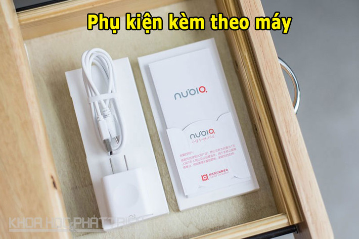 ZTE Nubia N1 trang chị chuẩn kết nối USB Type-C nhưng giá bán chỉ 255 USD (tương đương 5,68 triệu đồng).