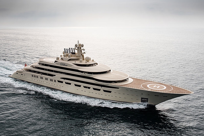 Dilbar đã ở trong nhà máy đóng tàu tại TP Hamburg của Công ty Blohm+Voss (Đức) từ cuối tháng 10 năm ngoái để đại tu. Ảnh: Superyachttime
